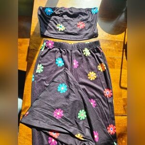 Black Floral 2 Piece- Colorful Daisy Print